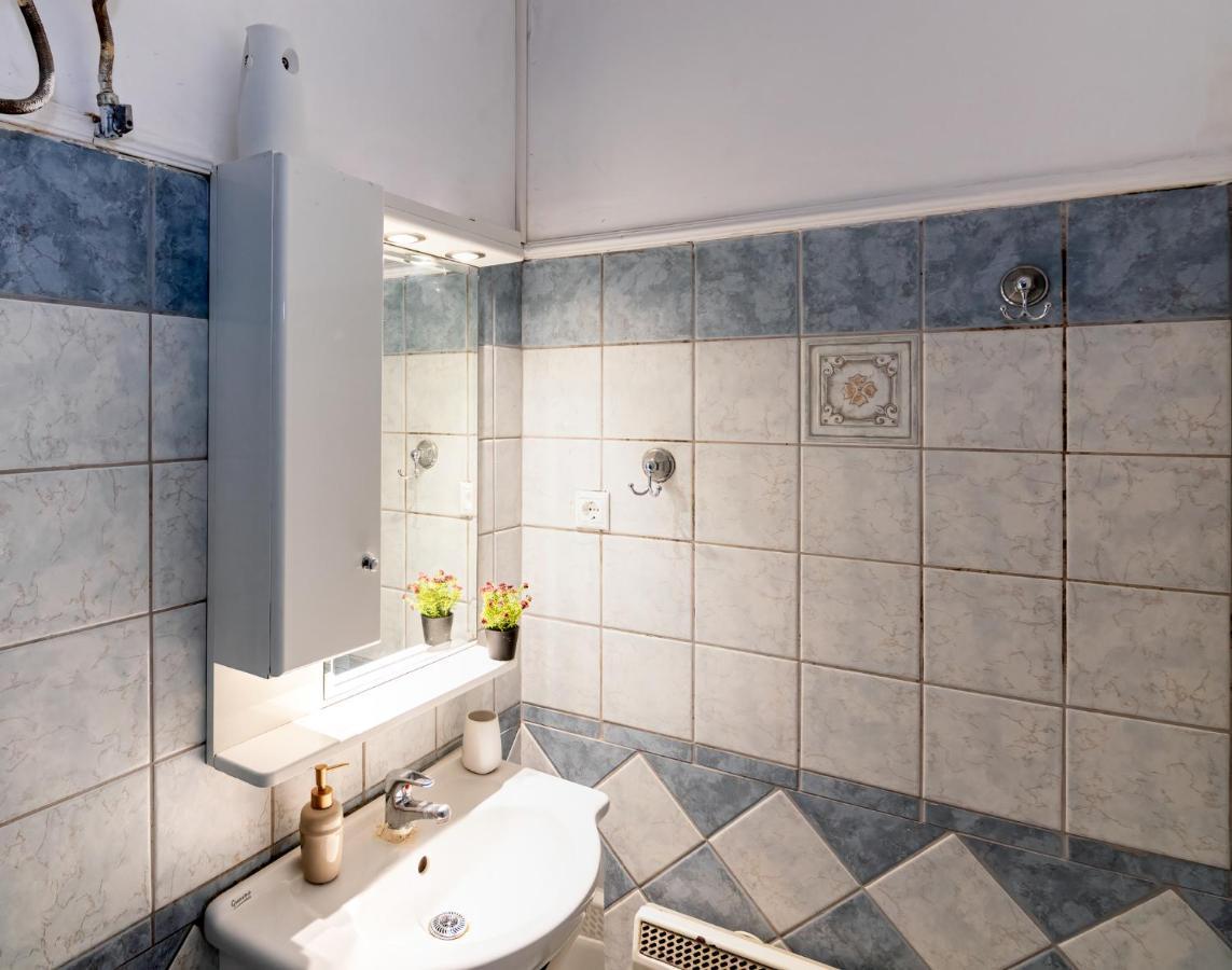 Bona'S Guest House Agia  المظهر الخارجي الصورة